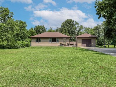 2115 Maple Rd