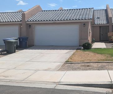 7293 E 39th Pl