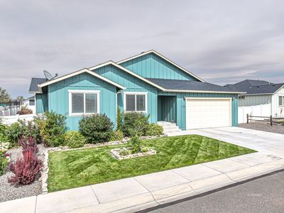 1730 Flagstone Dr