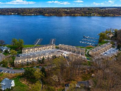 261 Bay Village Dr