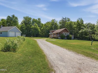 4 David Dr