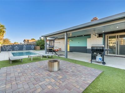 3970 Shadow Wood Ave