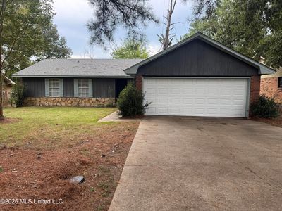 173 Thousand Oaks Cir