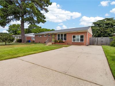 2924 Dominion Ave