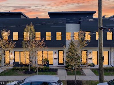 722 E Parent Ave