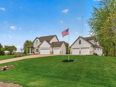 4895 Eagle Ridge Rd