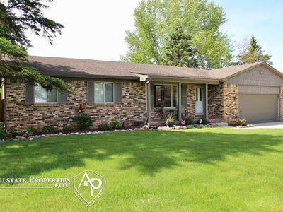 8468 E Lippincott Blvd