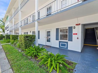 400 Glennes Ln APT 111