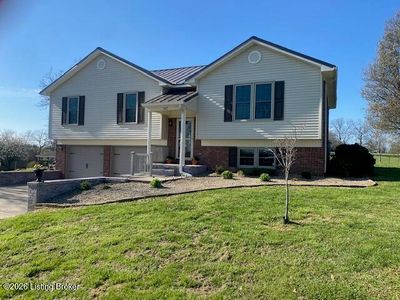 843 Hobbs Ln
