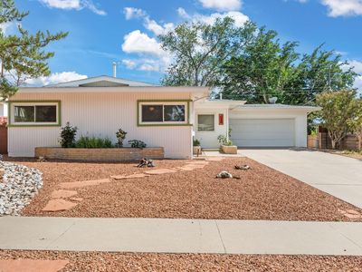 9008 Princess Jeanne Ave NE