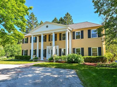 229 W Indian Creek COURT