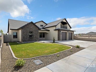 584 Canyon Fls