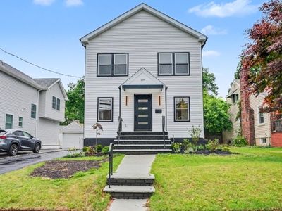 209 Columbia Ave
