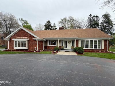 4837 Springbrook Dr