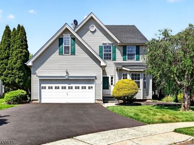 33 Schaal St