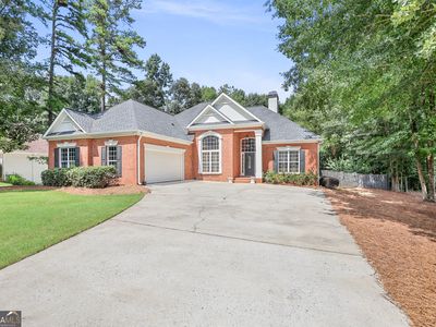 95 Lyndhurst Way