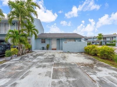 3868 SW 107th Ave #5-11