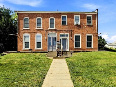 757-759 Caledonia Pl