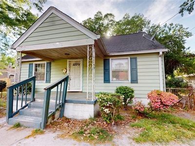 1618 Parker Ave