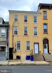 409 S 4th St