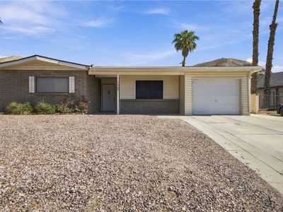 2696 Country Club Drive
