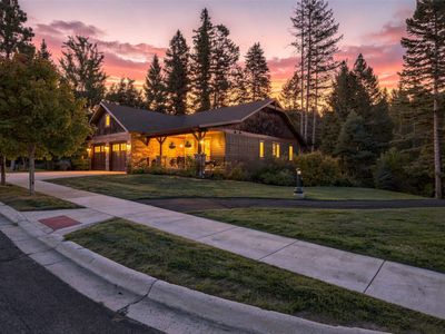 733 Clearwater Dr