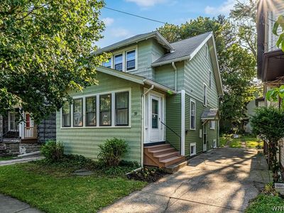 39 Springville Ave