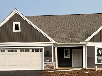 1010 Stanford Dr #221