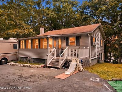 261 Wynding Way