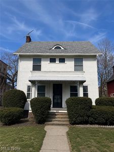 15242 Lake Shore Blvd
