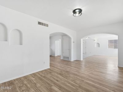 136 W Elvira Rd