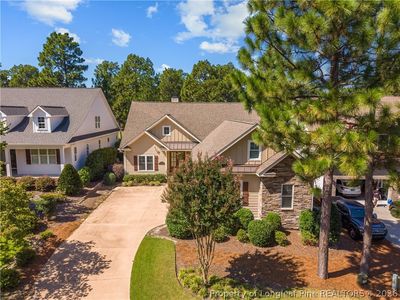 17 Lochwinnock Ln