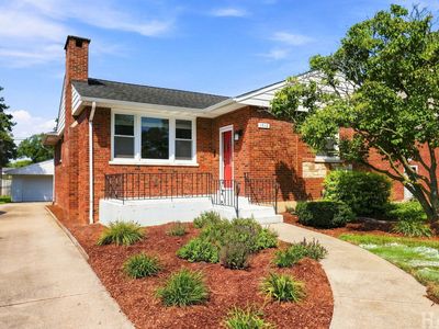 Property at 1512 Portsmouth Ave, Westchester, IL
