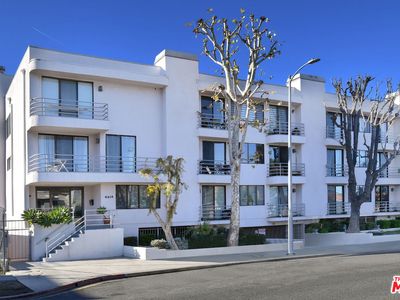 4619 Kester Ave Unit 16