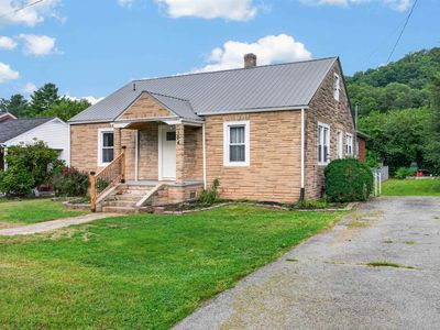 104 Park Dr
