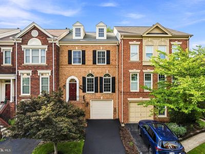 8002 Tanworth Ct