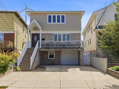 50 Isabella Ave