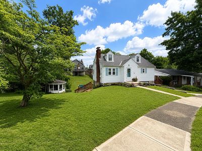 61 Holly Ln