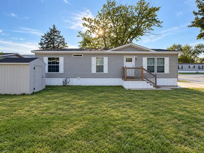 250 Sandalwood Ct