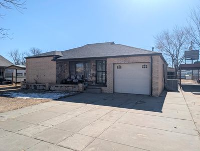 Property at 1308 W Main St, Memphis, TX