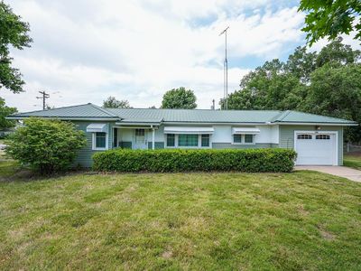 Property at 1305 N Country Club Rd, El Dorado, KS