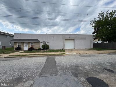 820 Oakland Ave