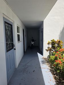 300 NE 12th Ave APT 108