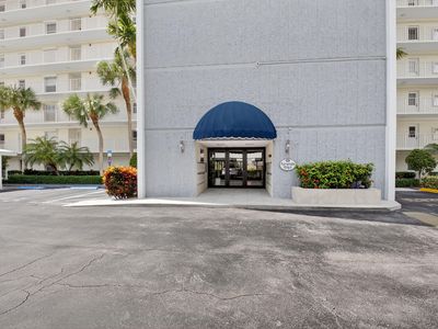 1 Harbourside Drive #4402