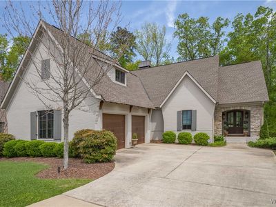 6325 Woodlands Trail Pl