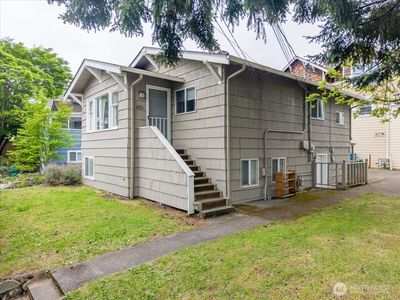 7945 9th Avenue SW