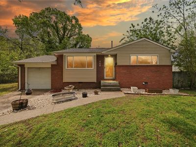 560 Brian Ave