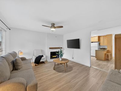 5663-5665 Beswick Dr