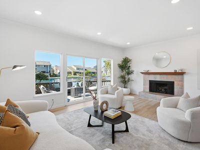 810 Andromeda Ln