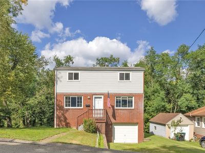 112 Clifford Ave